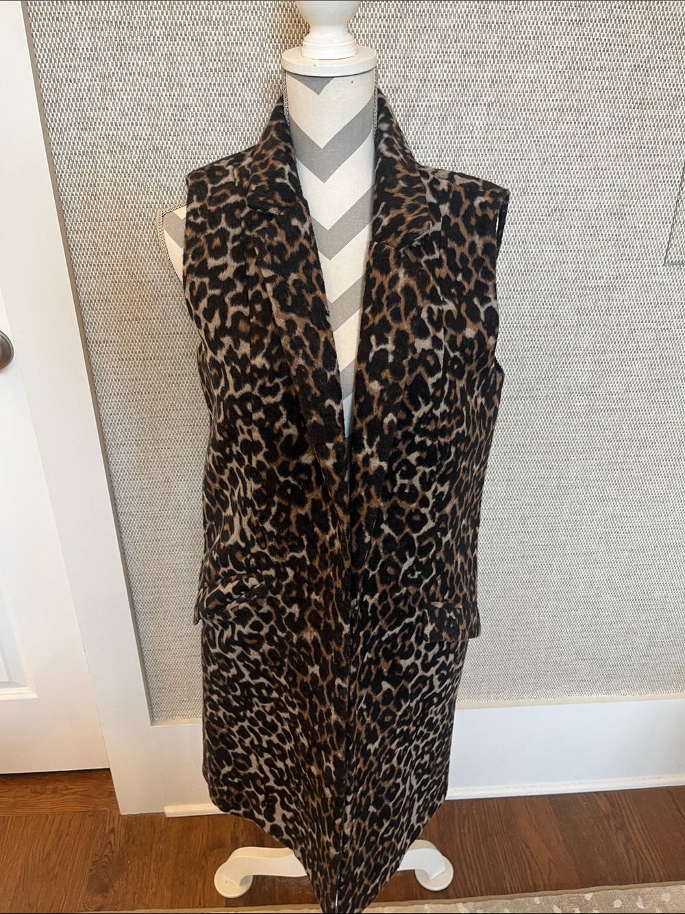 Dolce Cabo M Sleeveless Leopard Print Long Vest - Brown/Black
